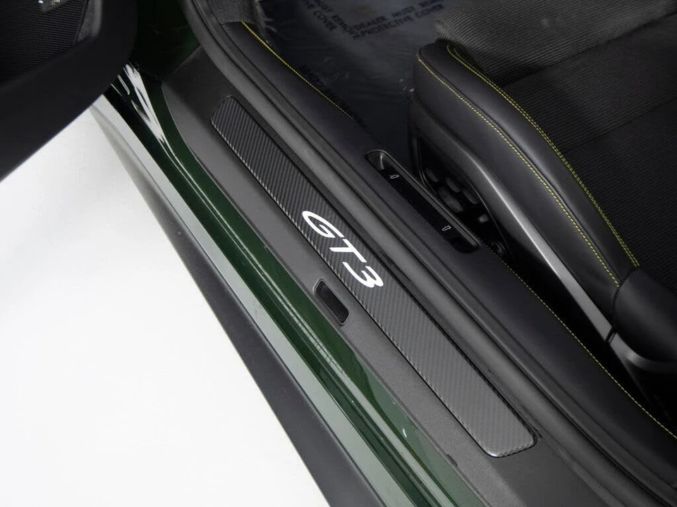 2025 Porsche 992 GT3 - Image 16 of 28