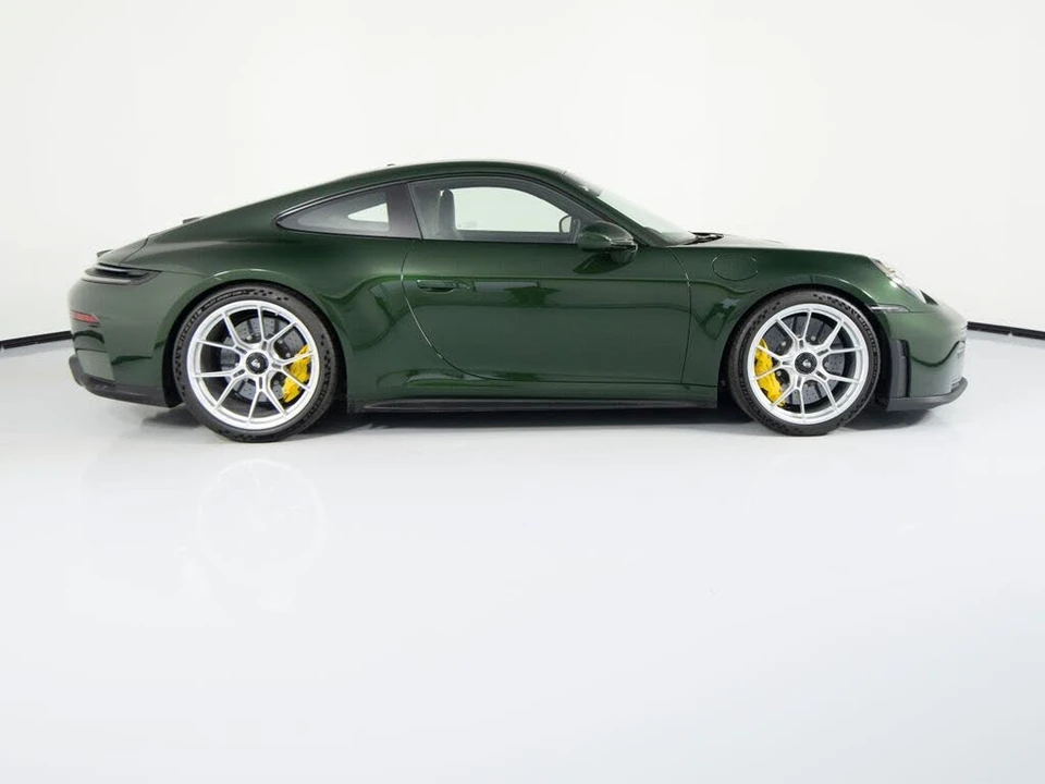 2025 Porsche 992 GT3 - Image 8 of 28