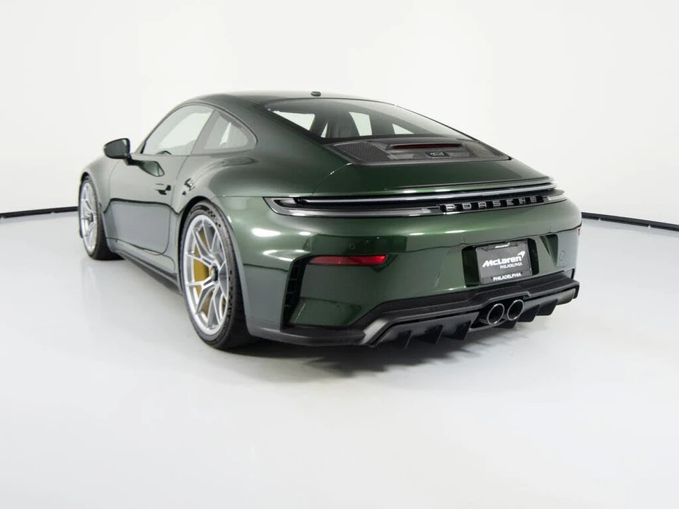 2025 Porsche 992 GT3 - Image 3 of 28