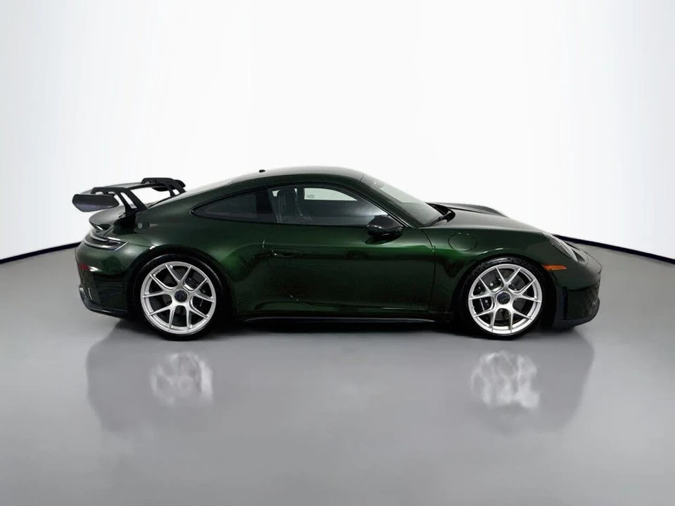 2025 Porsche 992 GT3 - Image 8 of 27