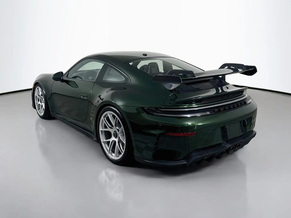 2025 Porsche 992 GT3 - Image 3 of 27