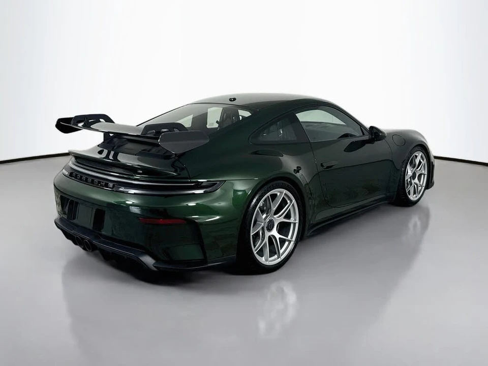 2025 Porsche 992 GT3 - Image 9 of 27
