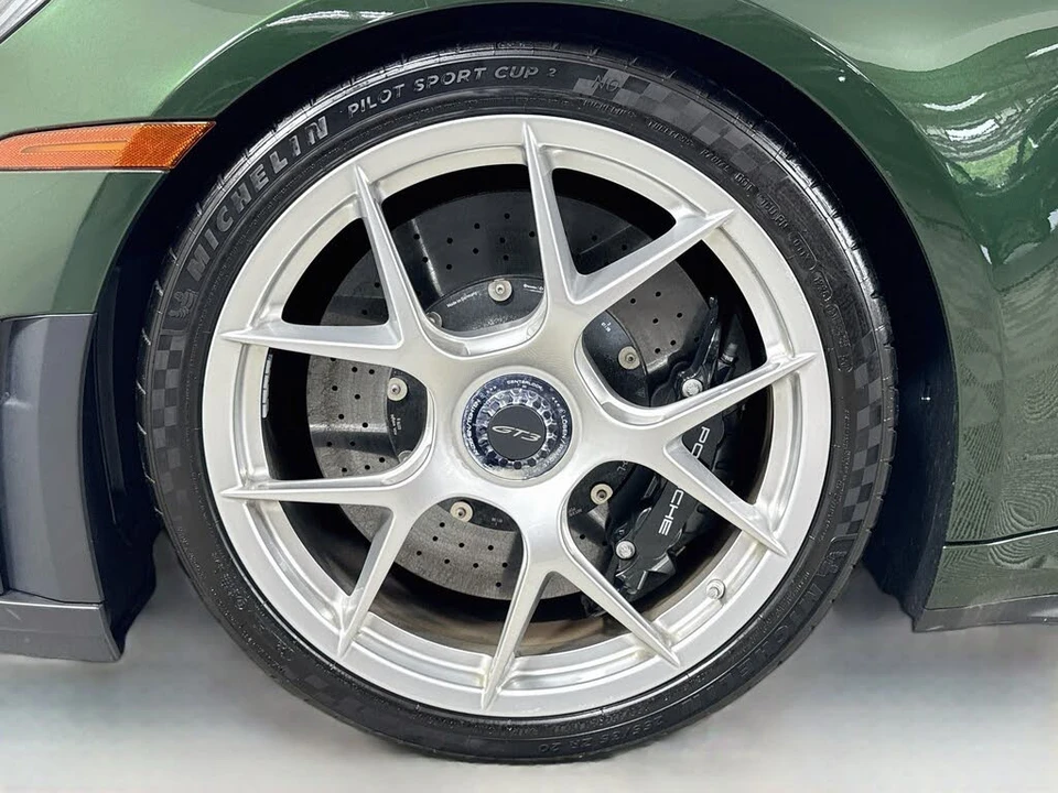 2025 Porsche 992 GT3 - Image 25 of 27