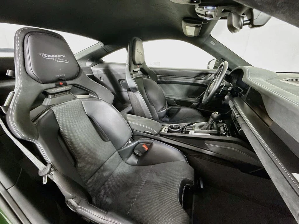 2025 Porsche 992 GT3 - Image 23 of 27