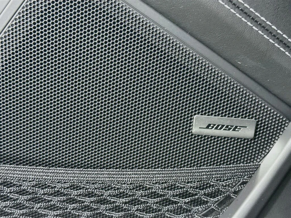 2025 Porsche 992 GT3 - Image 12 of 27