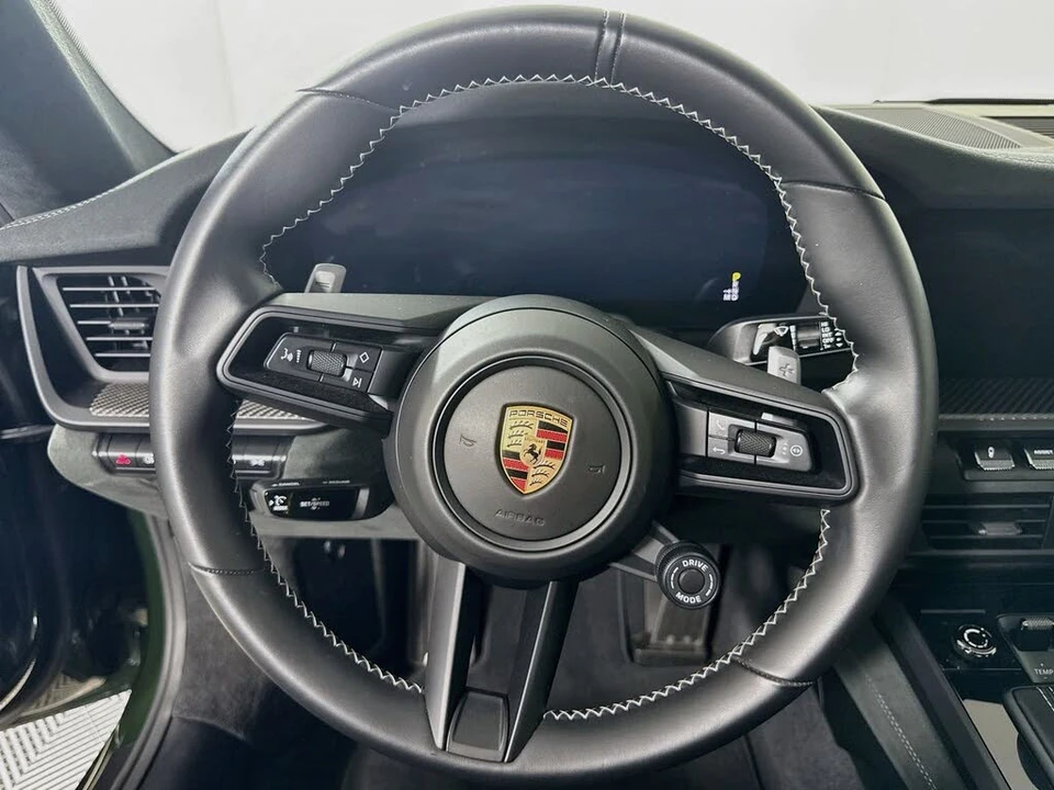 2025 Porsche 992 GT3 - Image 15 of 27