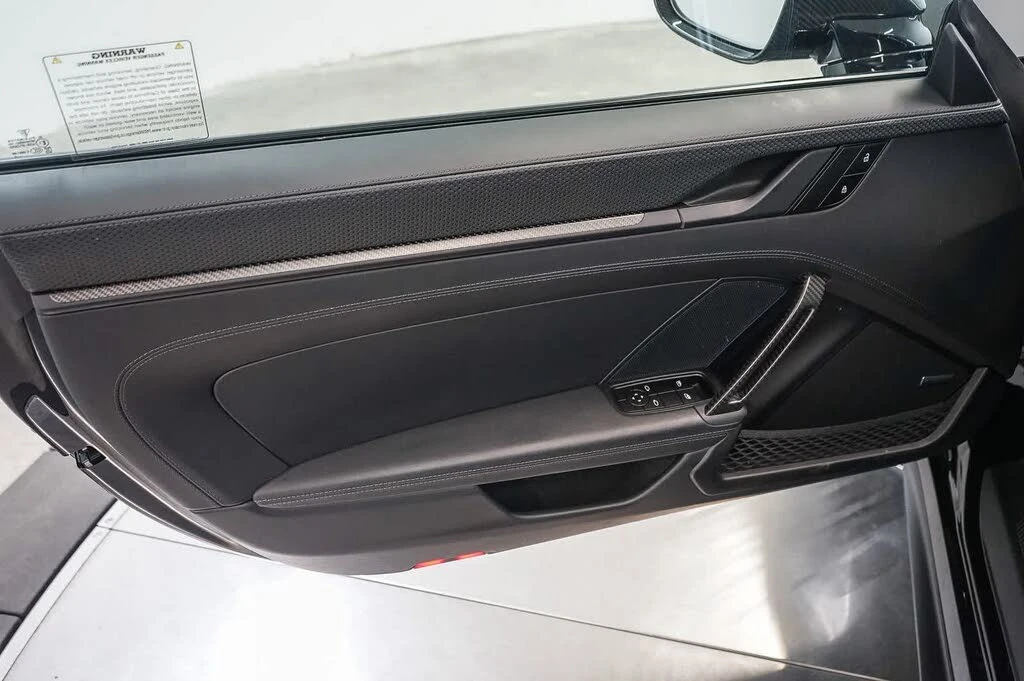 2025 Porsche 992 GT3 - Image 26 of 30