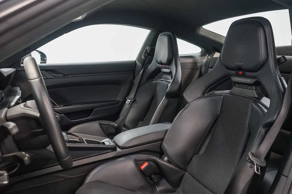 2025 Porsche 992 GT3 - Image 5 of 30