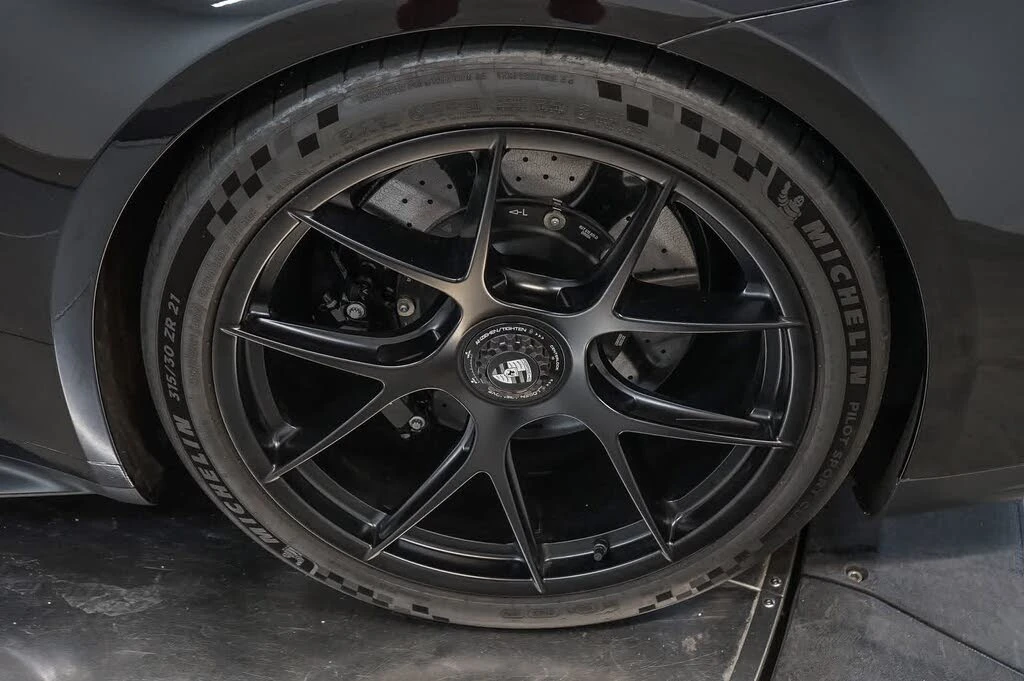 2025 Porsche 992 GT3 - Image 14 of 30