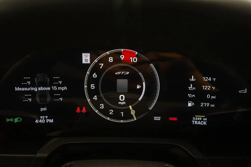 2025 Porsche 992 GT3 - Image 27 of 30