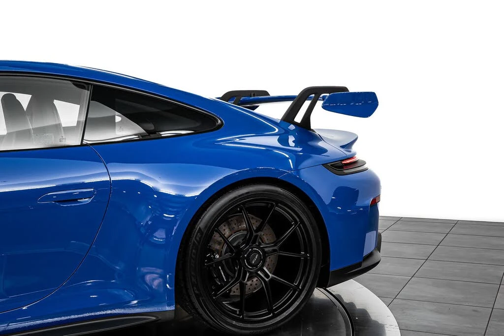 2025 Porsche 992 GT3 - Image 19 of 31