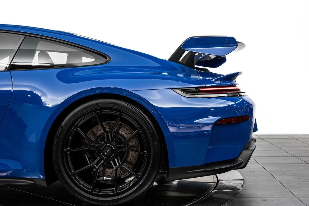 2025 Porsche 992 GT3 - Image 20 of 31