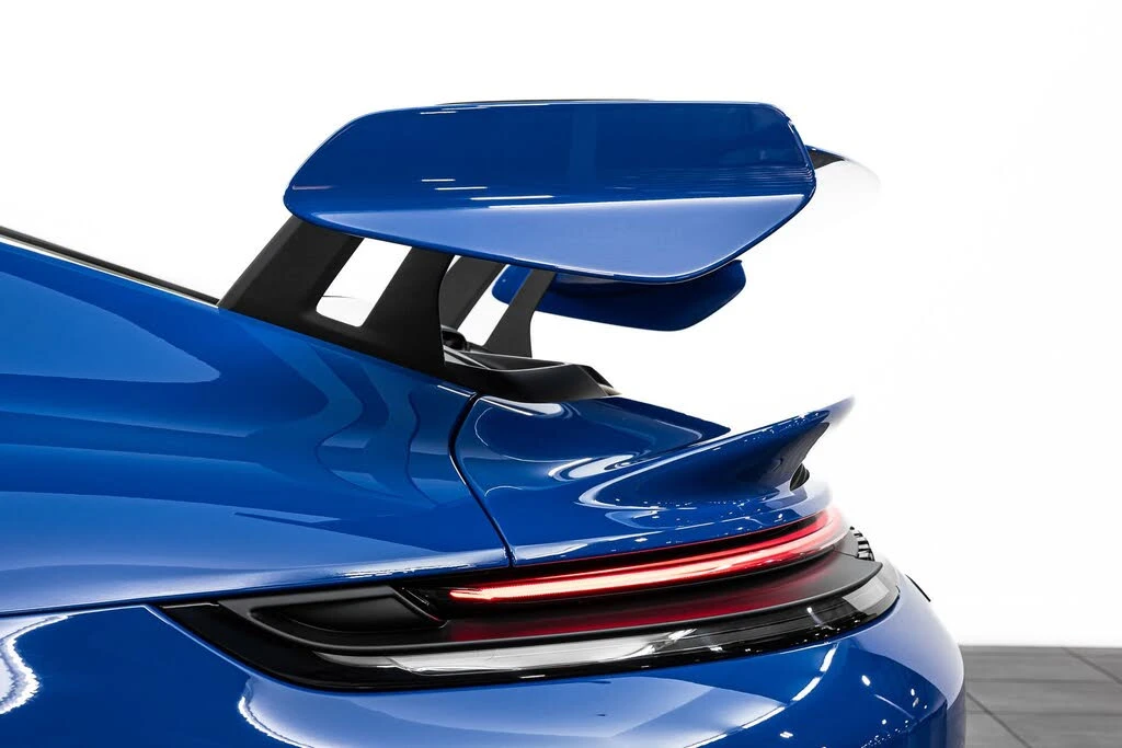 2025 Porsche 992 GT3 - Image 23 of 31