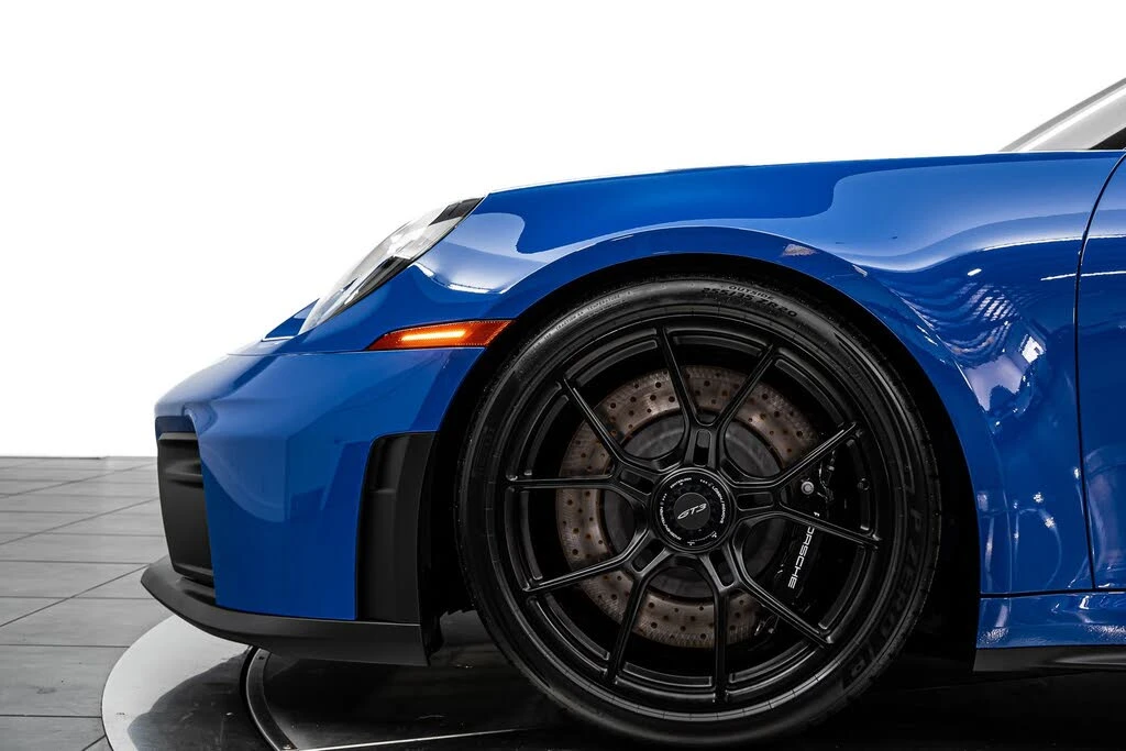 2025 Porsche 992 GT3 - Image 17 of 31
