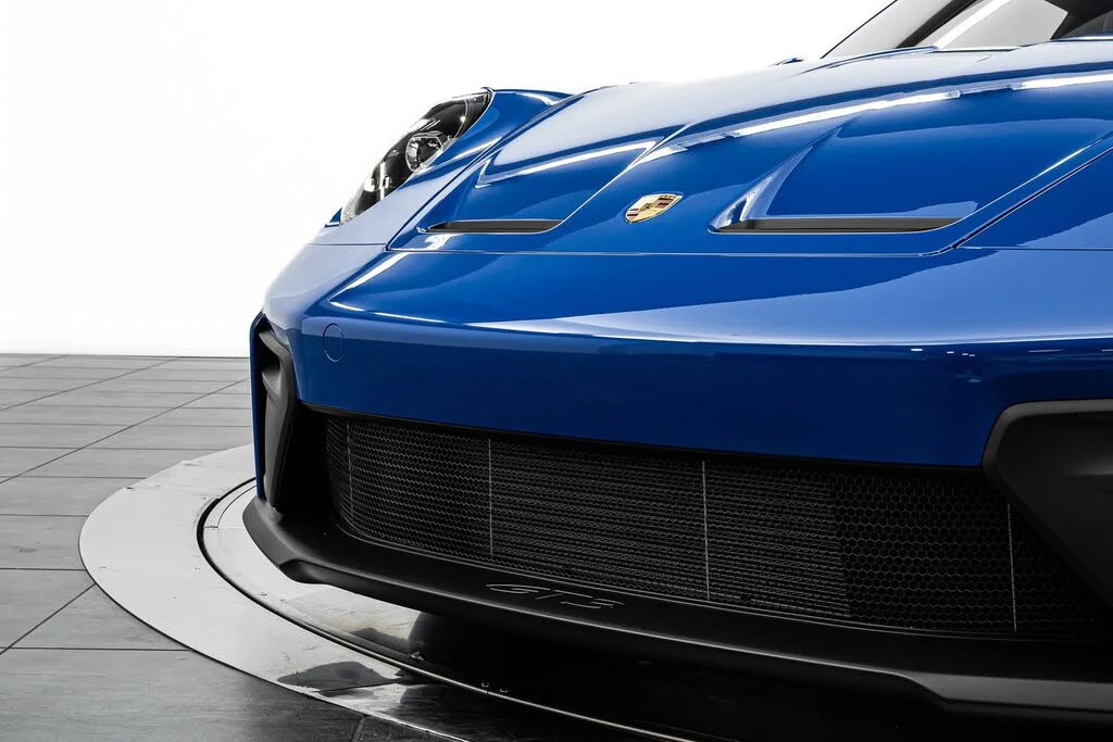 2025 Porsche 992 GT3 - Image 15 of 31