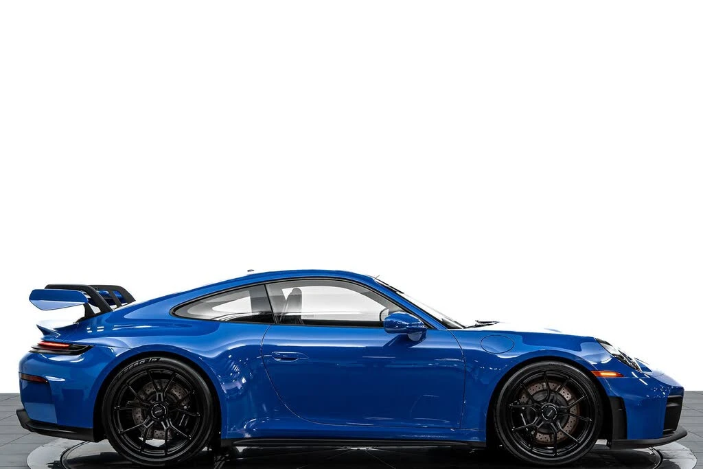 2025 Porsche 992 GT3 - Image 6 of 31