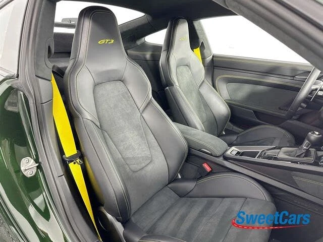 2025 Porsche 992 GT3 - Image 12 of 31