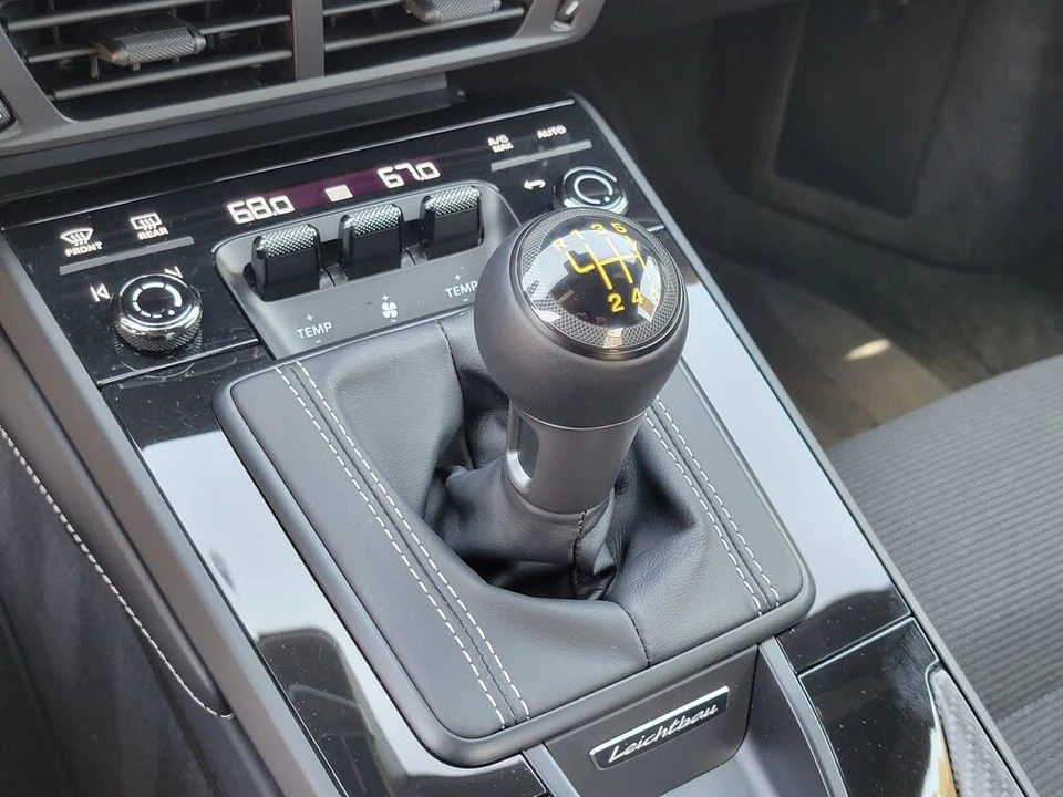2025 Porsche 992 GT3 - Image 21 of 31