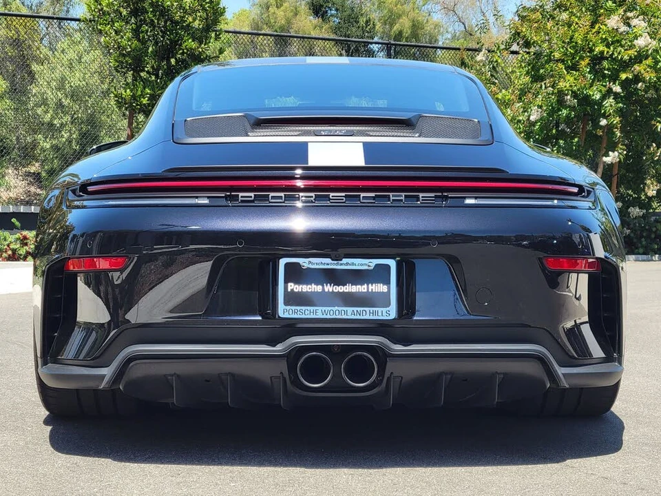 2025 Porsche 992 GT3 - Image 6 of 31