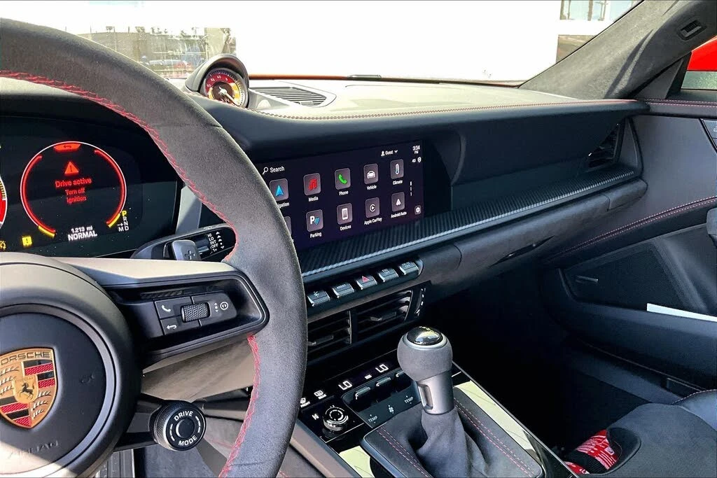 2025 Porsche 992 GT3 - Image 5 of 29