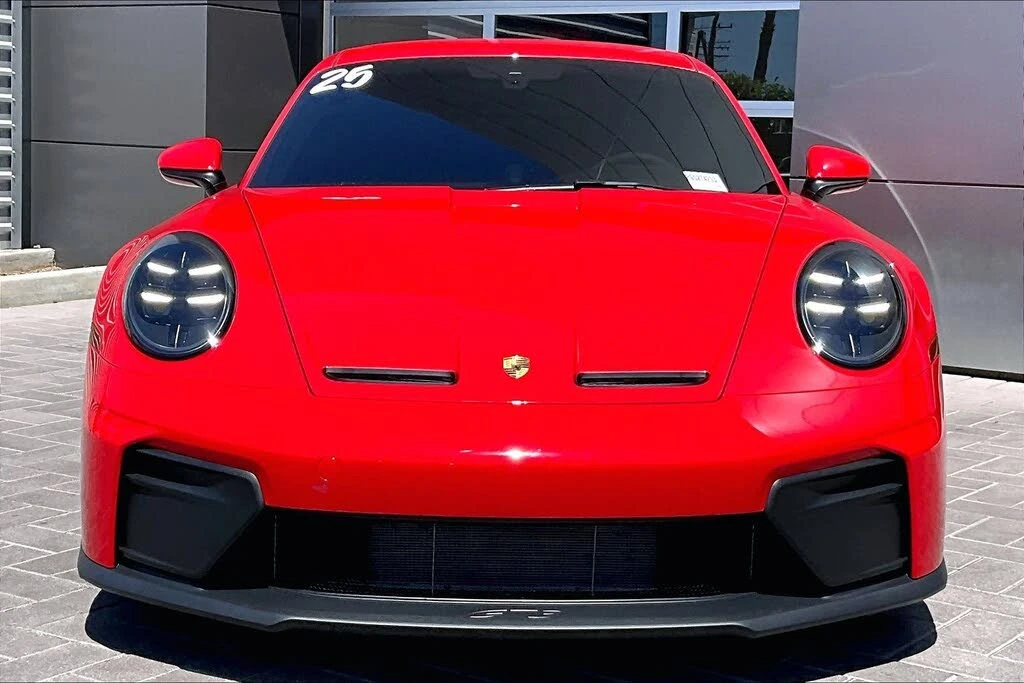 2025 Porsche 992 GT3 - Image 2 of 29
