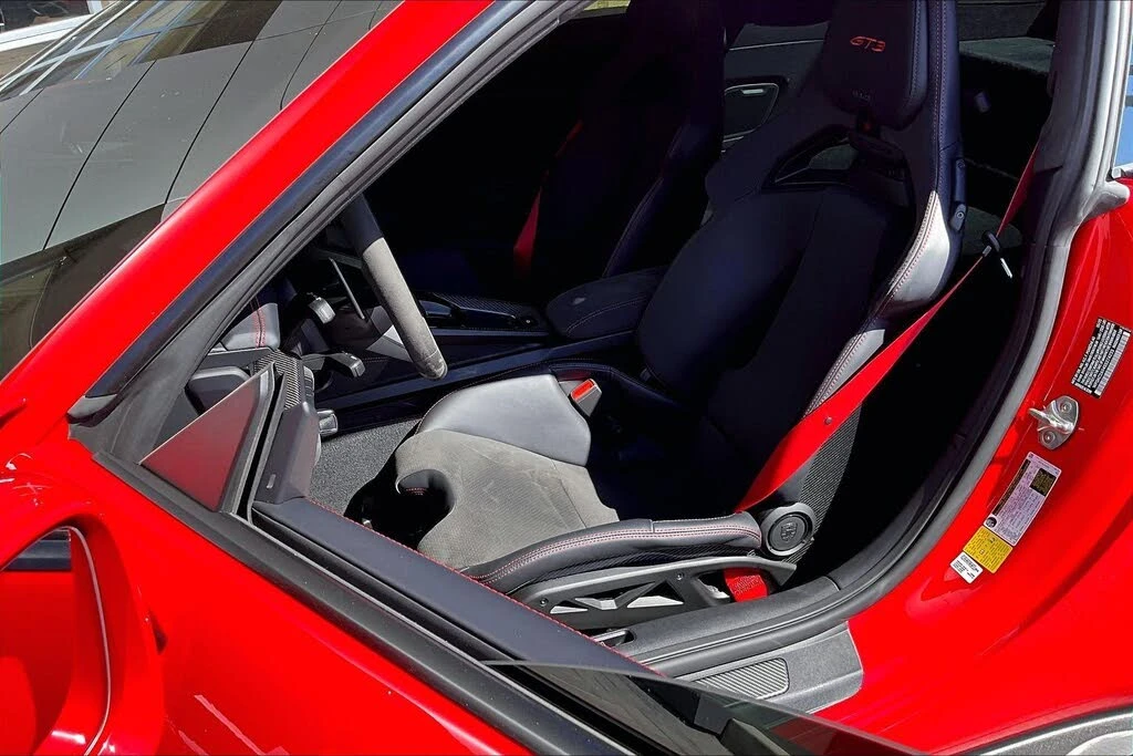 2025 Porsche 992 GT3 - Image 23 of 29