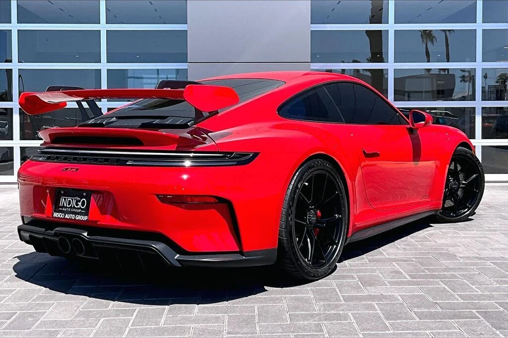 2025 Porsche 992 GT3 - Image 12 of 29