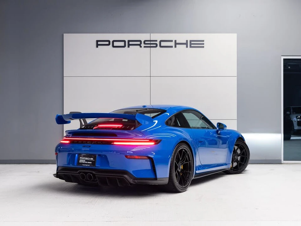 2025 Porsche 992 GT3 - Image 7 of 31