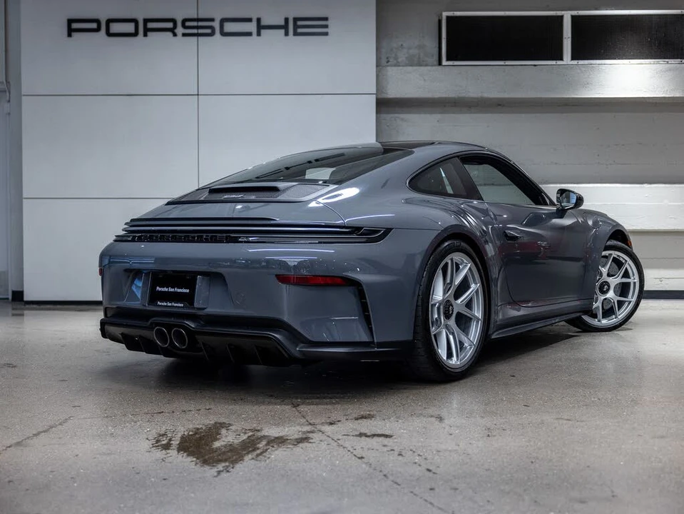 2025 Porsche 992 GT3 - Image 8 of 31