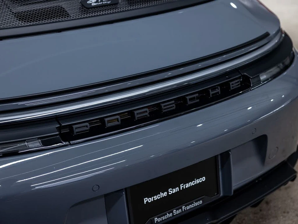 2025 Porsche 992 GT3 - Image 25 of 31