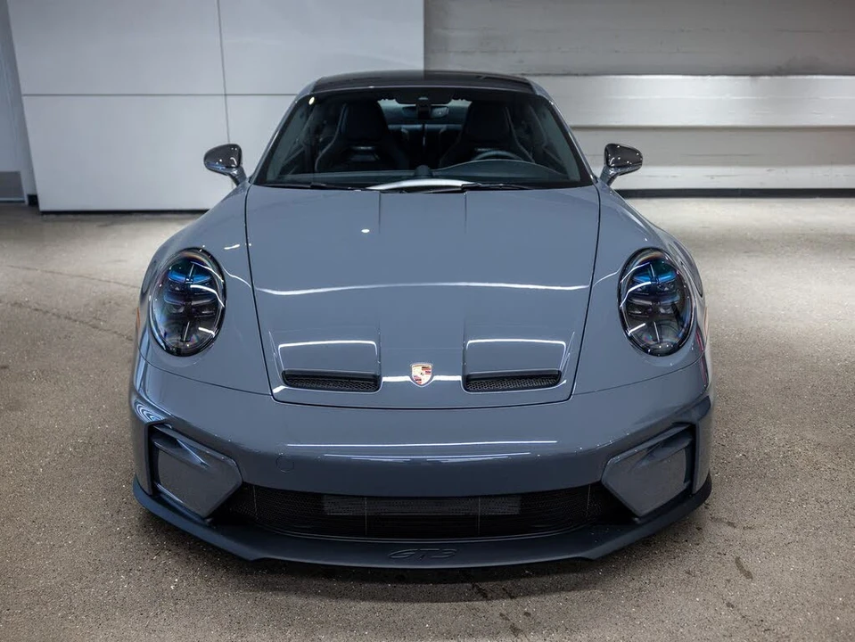2025 Porsche 992 GT3 - Image 12 of 31