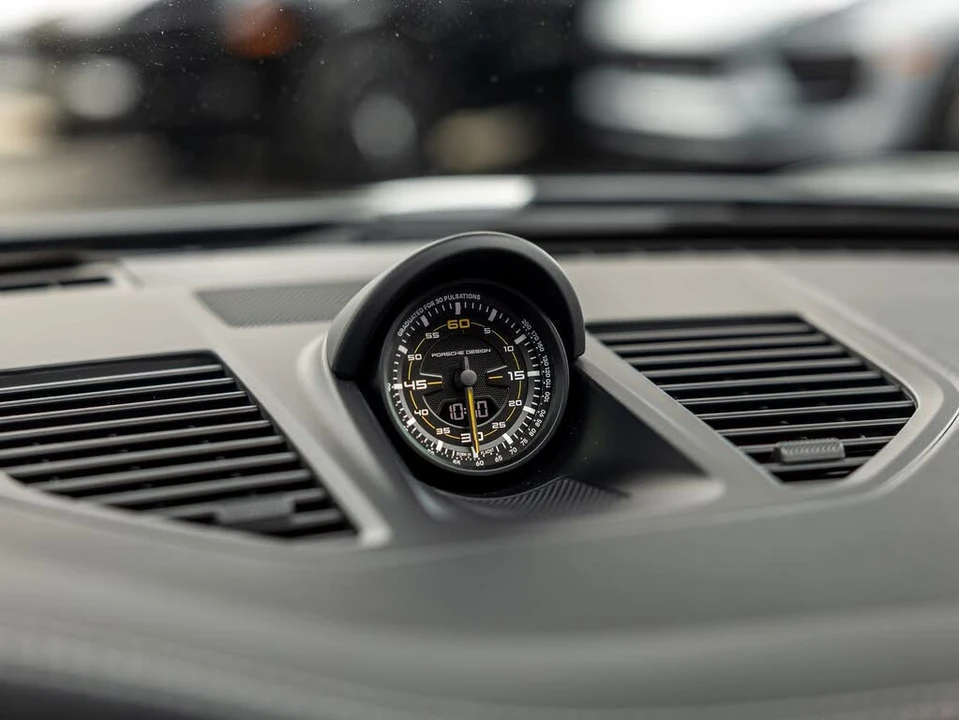 2025 Porsche 992 GT3 - Image 30 of 31