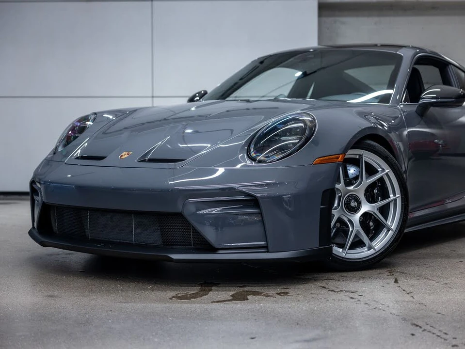 2025 Porsche 992 GT3 - Image 23 of 31