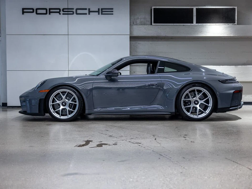 2025 Porsche 992 GT3 - Image 2 of 31