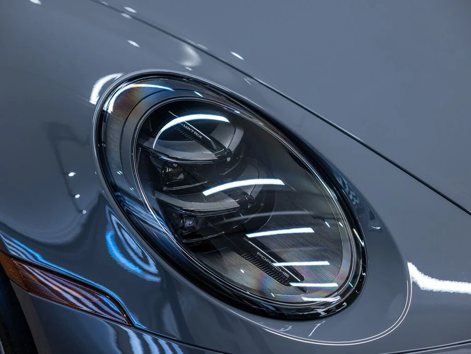2025 Porsche 992 GT3 - Image 14 of 31