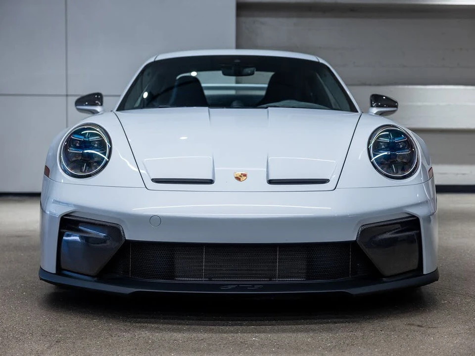 2025 Porsche 992 GT3 - Image 11 of 31