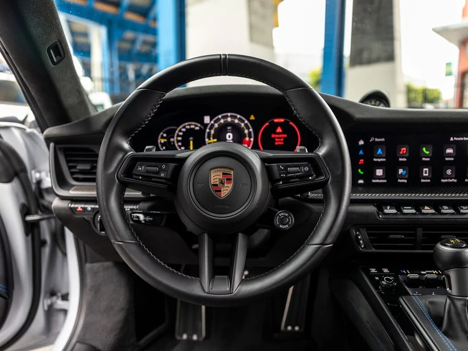 2025 Porsche 992 GT3 - Image 6 of 31