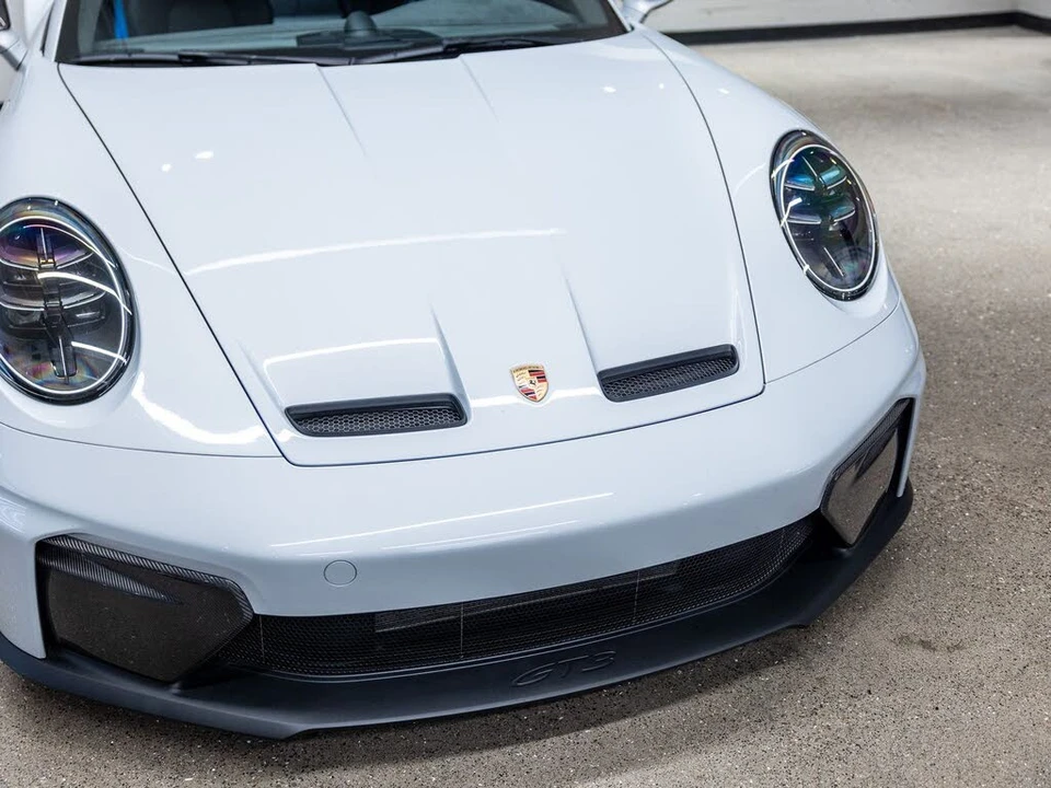 2025 Porsche 992 GT3 - Image 13 of 31