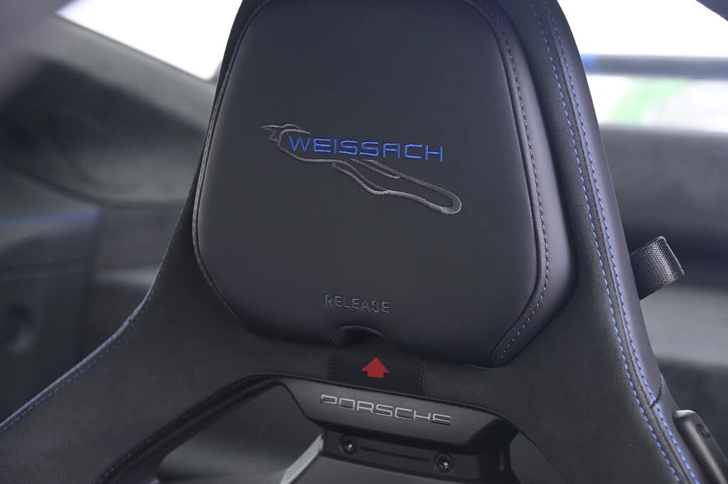2025 Porsche 992 GT3 - Image 28 of 31