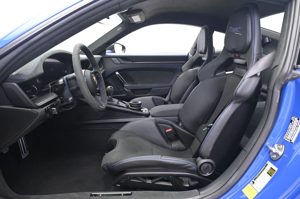 2025 Porsche 992 GT3 - Image 26 of 31