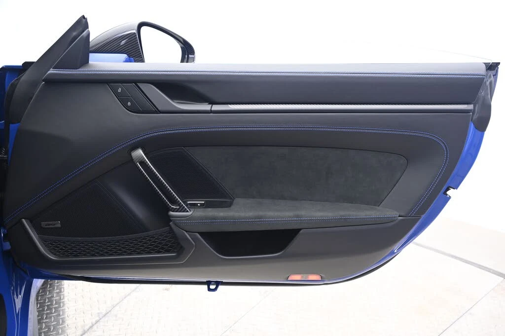 2025 Porsche 992 GT3 - Image 17 of 31