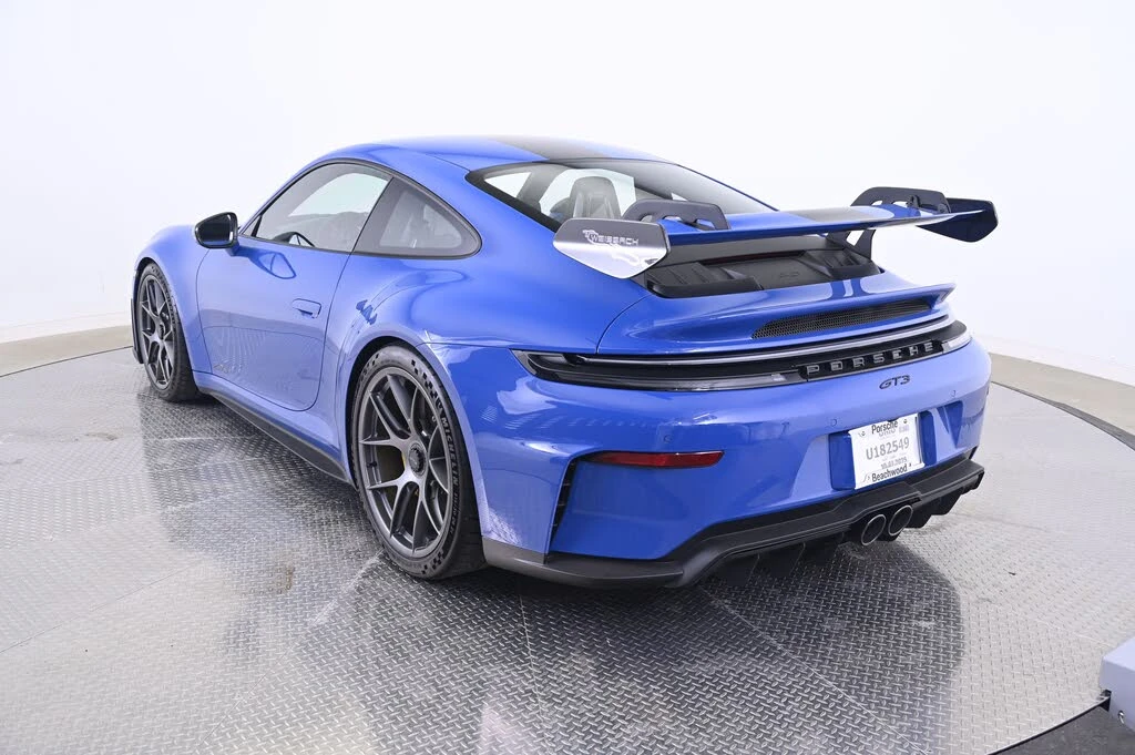 2025 Porsche 992 GT3 - Image 3 of 31