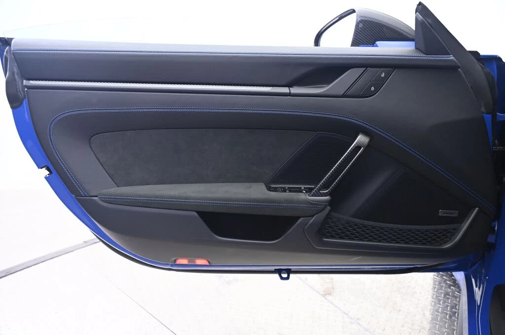 2025 Porsche 992 GT3 - Image 22 of 31