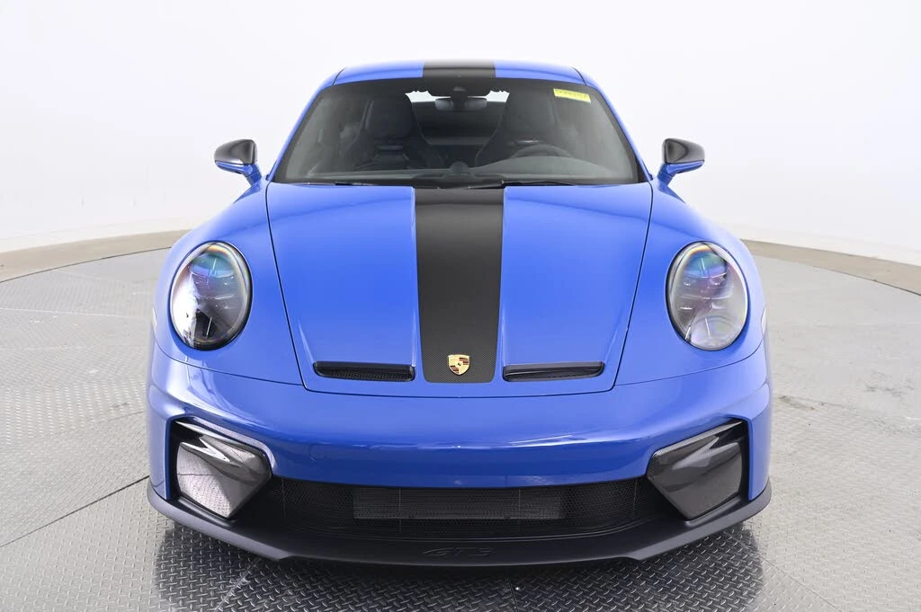 2025 Porsche 992 GT3 - Image 10 of 31