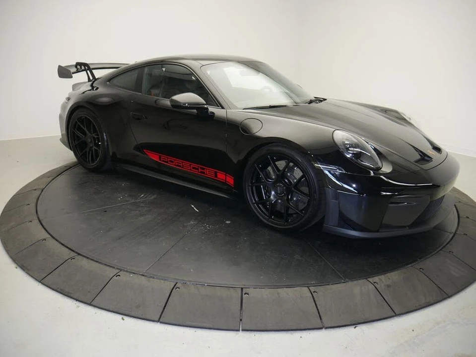 2025 Porsche 992 GT3 - Image 9 of 31