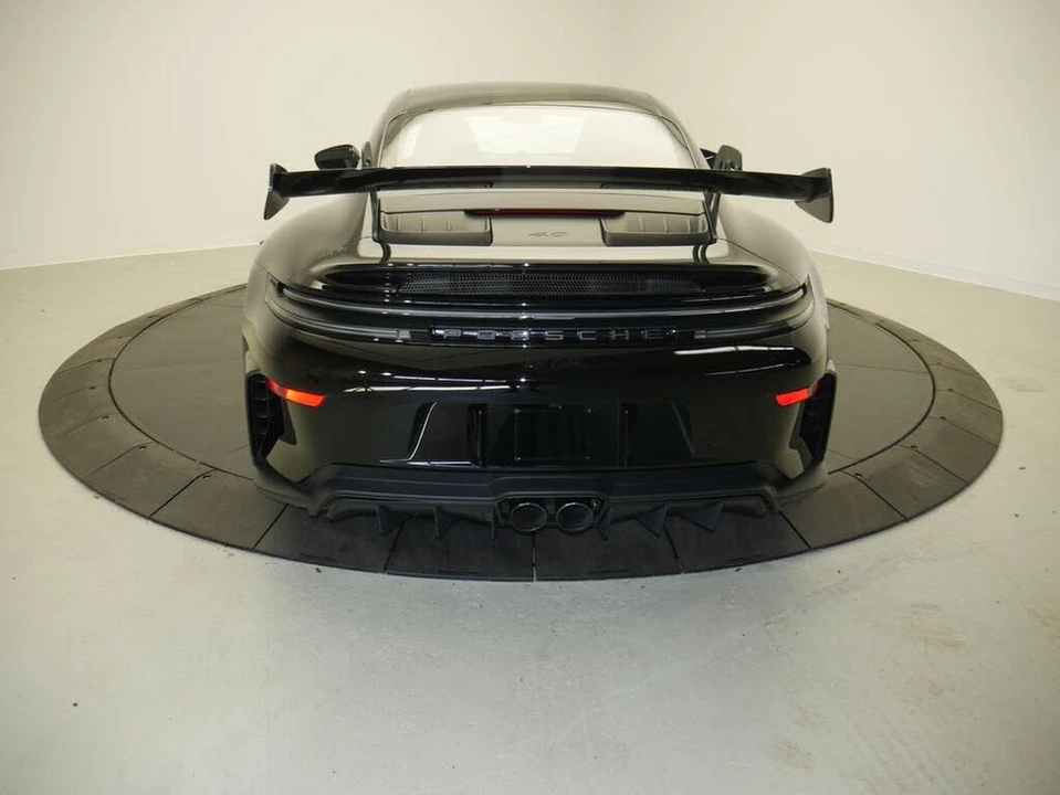 2025 Porsche 992 GT3 - Image 6 of 31