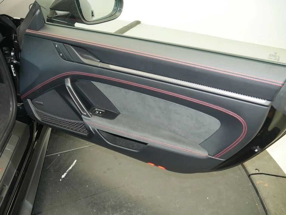 2025 Porsche 992 GT3 - Image 18 of 31