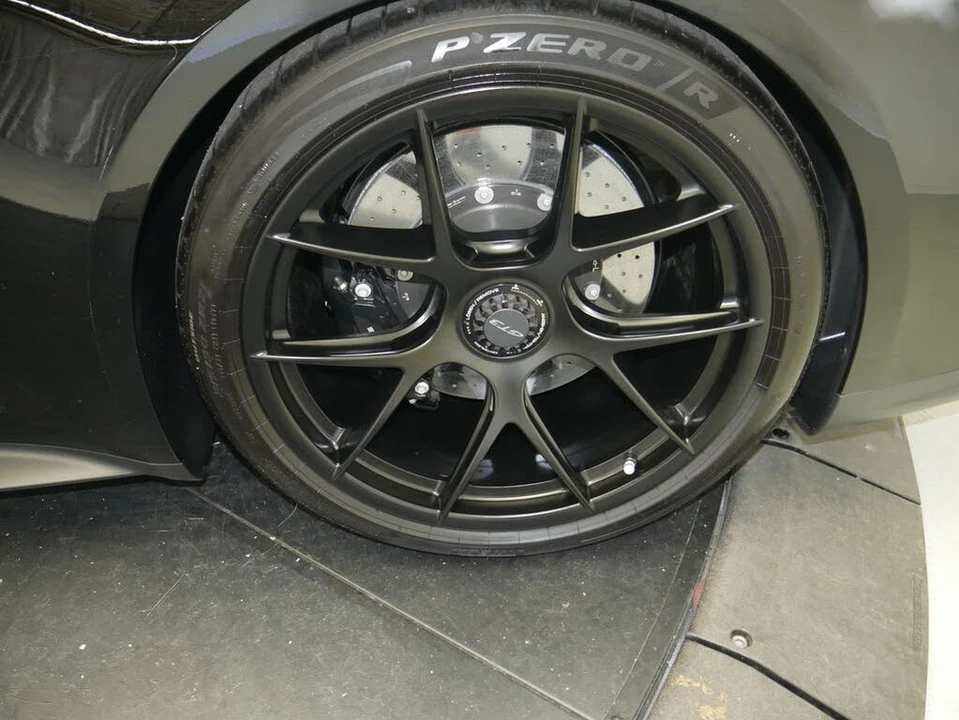 2025 Porsche 992 GT3 - Image 15 of 31