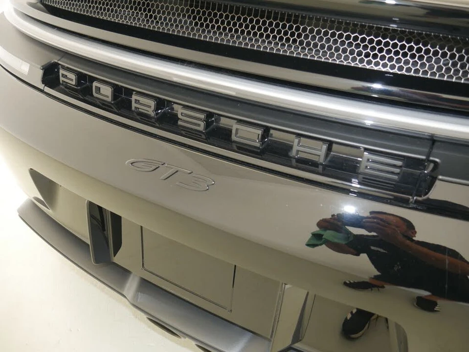 2025 Porsche 992 GT3 - Image 11 of 31