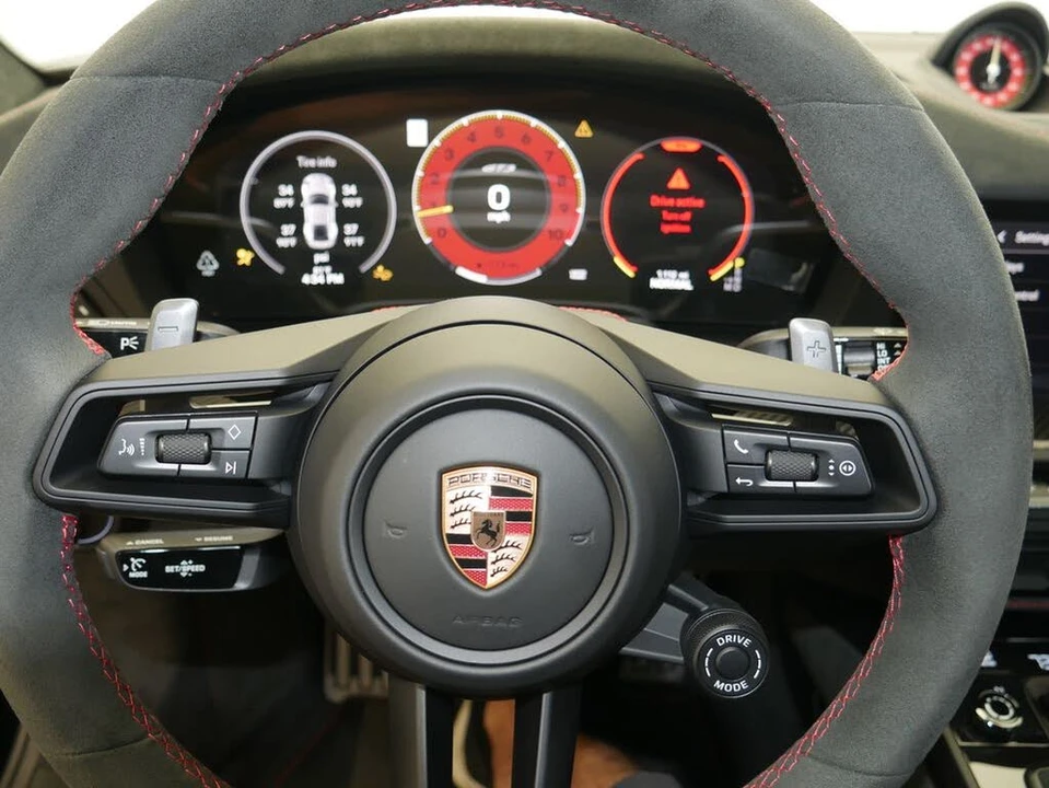 2025 Porsche 992 GT3 - Image 21 of 31